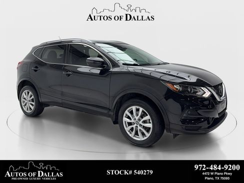Used 2020 Nissan Rogue Sport SV FWD image 1