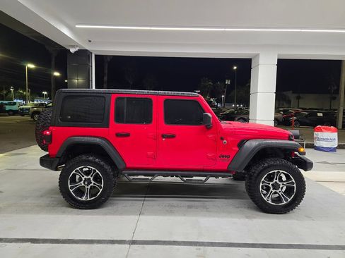 Used 2021 Jeep Wrangler Unlimited Sport AWD/4WD image 7