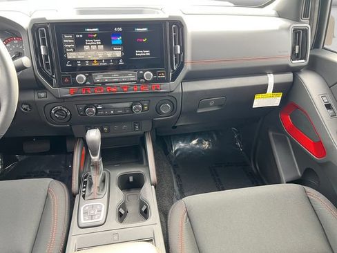 New 2026 Nissan Frontier PRO-4X w/ Pro-4x Convenience Package AWD/4WD image 15