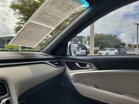 Used 2023 Genesis G70 2.0T w/ Sport Prestige Package image 32