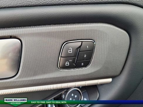 Used 2025 Ford Explorer ST AWD/4WD image 32