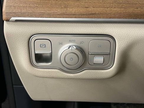 Certified 2024 Mercedes-Benz GLE 350 4MATIC image 21