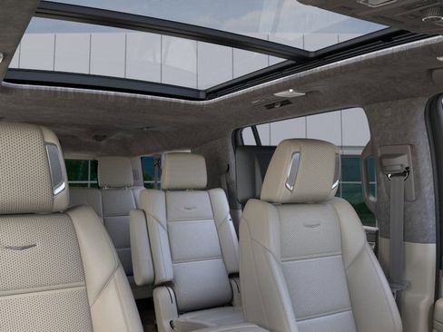 New 2024 Cadillac Escalade ESV Sport Platinum w/ LPO, ONYX Package image 24