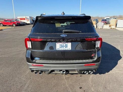 Certified 2025 Ford Explorer ST image 6
