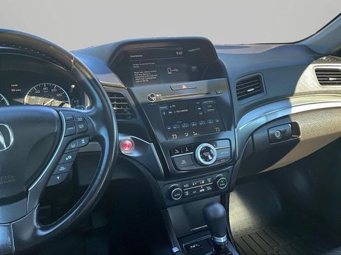 Used 2021 Acura ILX w/ Premium Package FWD image 11