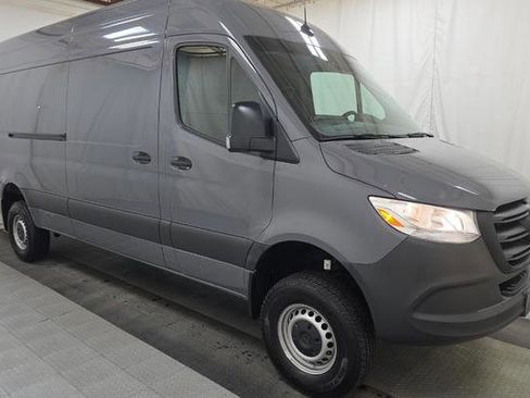 Used 2024 Mercedes-Benz Sprinter 2500 w/ Acoustic Package image 2