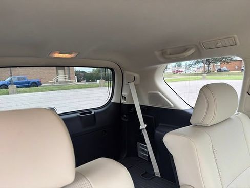 Used 2022 Lexus GX 460 Premium AWD/4WD image 15