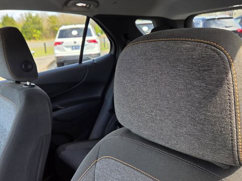 Used 2023 Chevrolet Equinox LT image 31