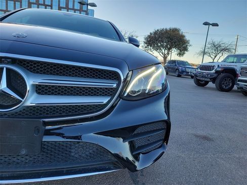 Used 2020 Mercedes-Benz E 350 Sedan image 10