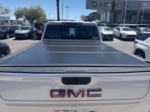 Used 2024 GMC Sierra 2500 Denali w/ Denali Reserve Package AWD/4WD image 5