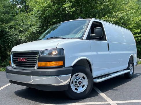 Used 2025 GMC Savana 2500 w/ Driver Convenience Package RWD image 1