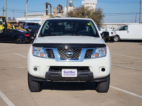 Used 2019 Nissan Frontier SV image 6