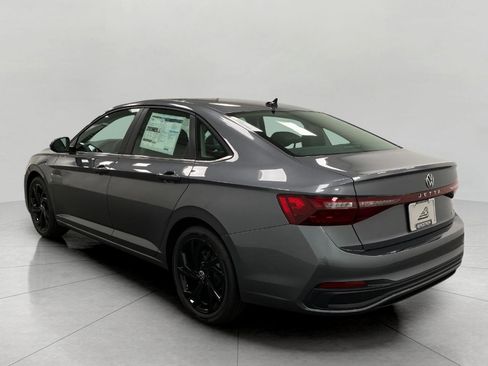 New 2025 Volkswagen Jetta SE image 6