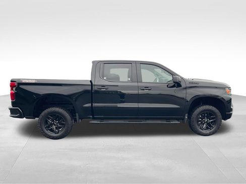Used 2026 Chevrolet Silverado 1500 Custom Trail Boss w/ LPO, Dark Essentials Package AWD/4WD image 6