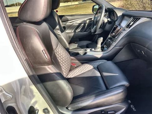 Used 2018 INFINITI Q50 Red Sport 400 w/ Proactive Package image 12
