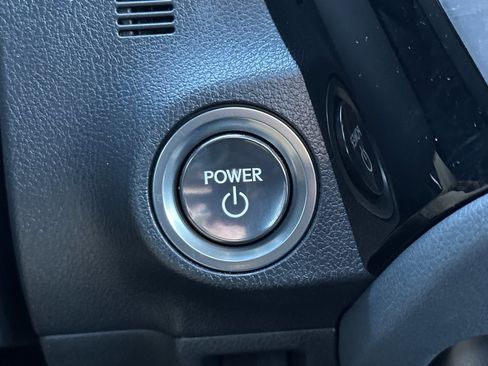 Certified 2025 Lexus ES 300h w/ Premium Package image 32