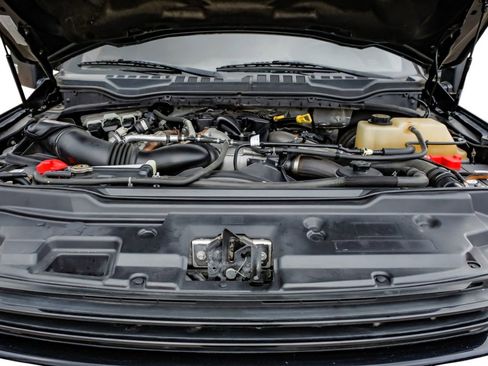 Used 2019 Ford F250 Lariat w/ Lariat Ultimate Package image 56