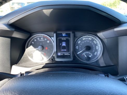 Certified 2023 Toyota Tacoma TRD Off-Road image 29