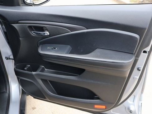 Used 2022 Honda Pilot Sport image 19