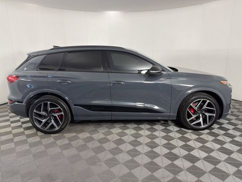 Used 2025 Audi SQ6 e-tron Premium Plus w/ Premium Plus AWD/4WD image 9