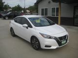 Used 2022 Nissan Versa SV image 2