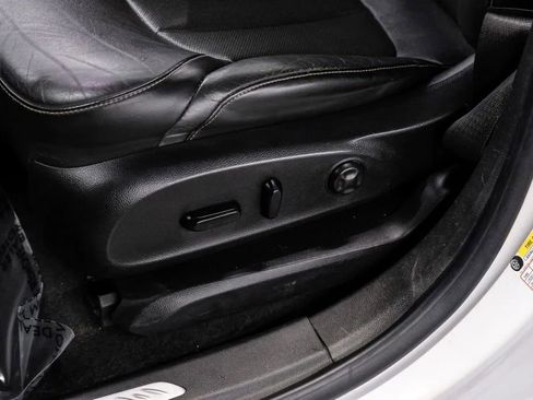 Used 2017 Buick Envision Essence FWD image 36