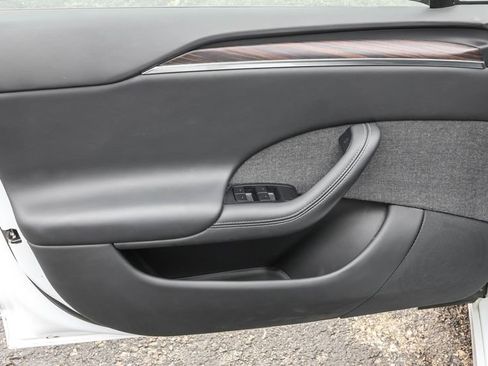 Used 2022 Tesla Model S image 20