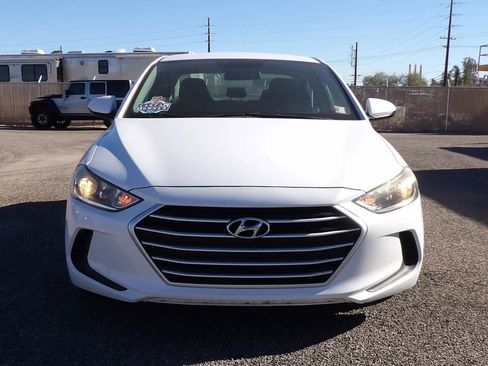 Used 2018 Hyundai Elantra SE image 5