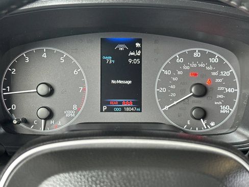 Certified 2025 Toyota Corolla Cross LE FWD image 24