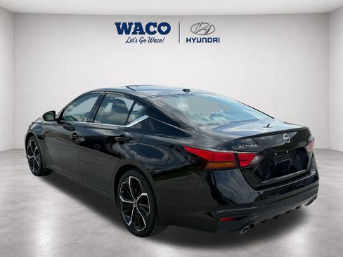 Used 2024 Nissan Altima 2.5 SR w/ SR Premium Package FWD image 7