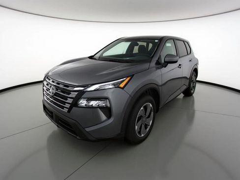 Used 2025 Nissan Rogue SV image 3