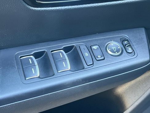 Used 2025 Honda CR-V Sport Touring image 12