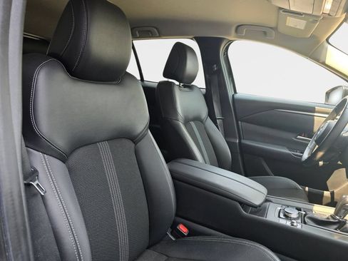 Used 2025 MAZDA CX-50 AWD 2.5 S w/ Preferred Package image 12
