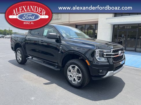 New 2025 Ford Ranger XLT w/ Chrome Accent Package image 3