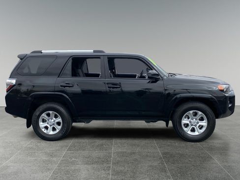 Used 2024 Toyota 4Runner SR5 RWD image 6