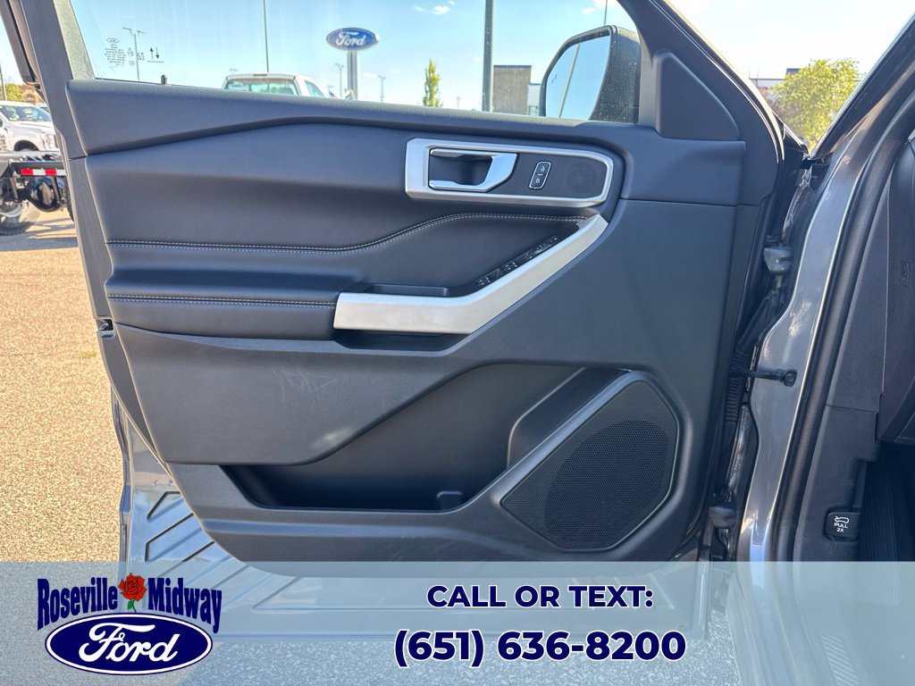 Used 2022 Ford Explorer XLT w/ Equipment Group 202A AWD/4WD image 23
