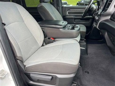 Used 2024 RAM 3500 Big Horn image 28