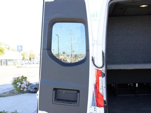 Used 2019 Mercedes-Benz Sprinter 2500 image 47