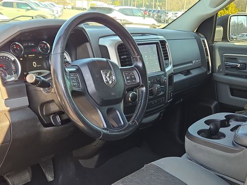 Used 2019 RAM 1500 Big Horn image 18