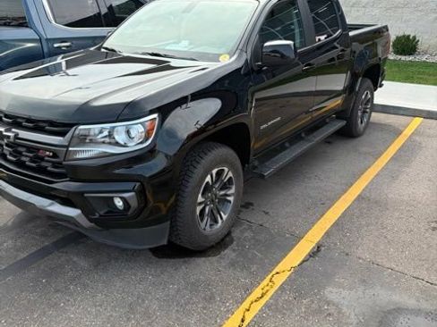 Used 2022 Chevrolet Colorado Z71 AWD/4WD image 1