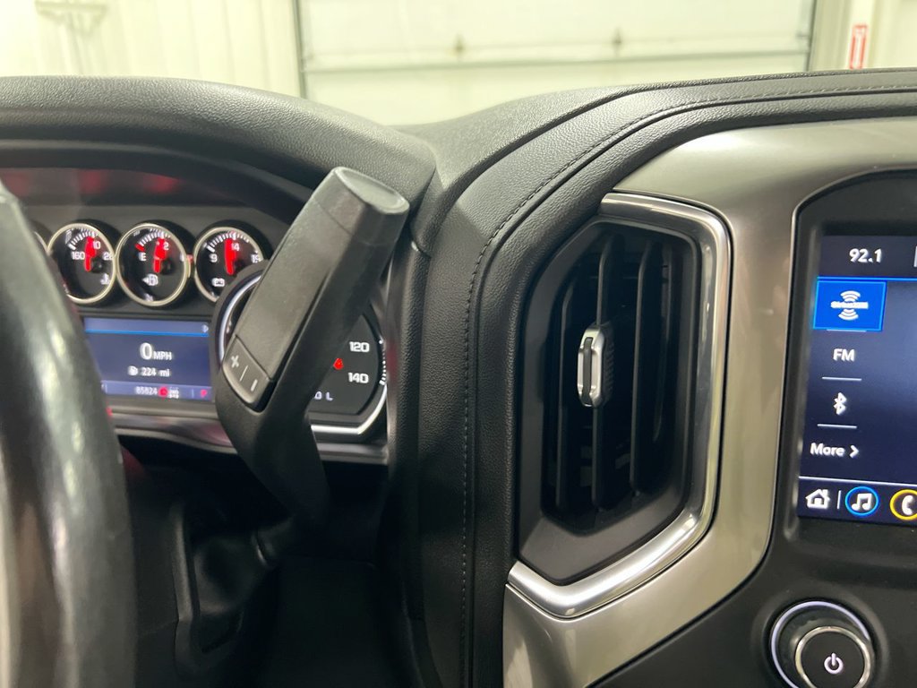 Used 2019 Chevrolet Silverado 1500 RST AWD/4WD image 17