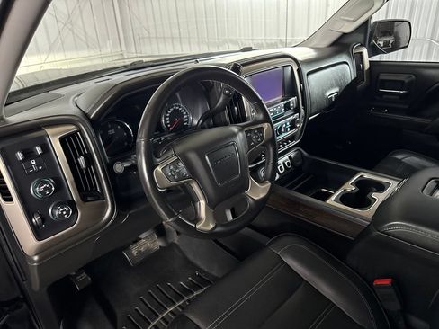 Used 2017 GMC Sierra 1500 Denali w/ Denali Ultimate Package AWD/4WD image 19