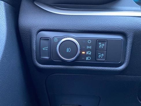 Certified 2022 Ford Explorer XLT w/ Equipment Group 202A image 22