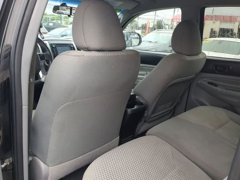 Used 2015 Toyota Tacoma 4x4 Double Cab w/ SR5 Package image 19