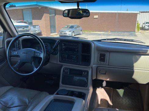 Used 2005 GMC Sierra 3500 SLT w/ Heavy-Duty Power Package image 30