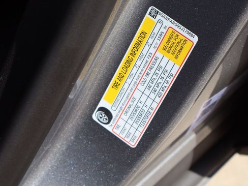 Used 2025 Buick Enclave Preferred FWD image 31