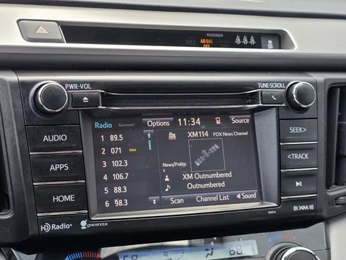 Used 2018 Toyota RAV4 XLE image 19