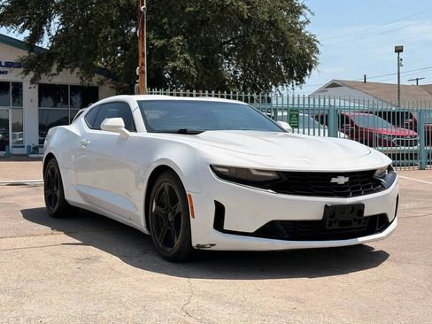 Used 2020 Chevrolet Camaro LT RWD image 1