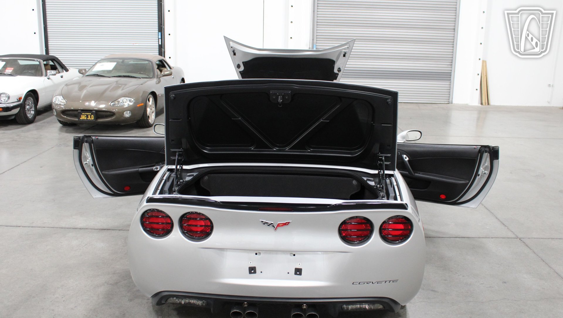 Used 2006 Chevrolet Corvette Convertible w/ Preferred Equipment Group RWD image 32
