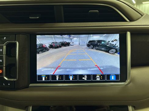 Used 2021 GMC Yukon Denali w/ Denali Ultimate Package image 21